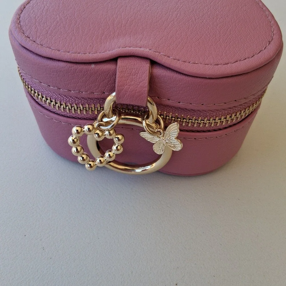 Compact Pink Heart Shaped Leatherette Jewelry Case Zipper Pocket Travel Storage